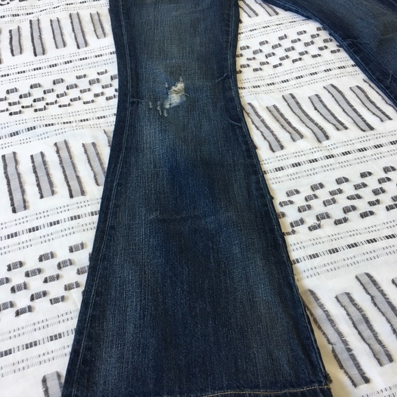 Old Navy Flare Jeans - Picture 7 of 7